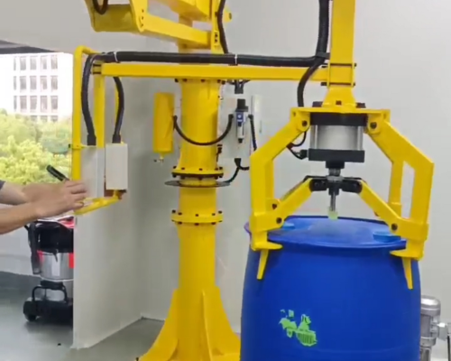 油桶搬运机械手