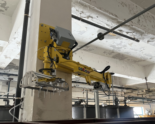 倒挂式助力机械手