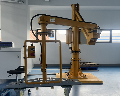 锂电池搬运助力臂