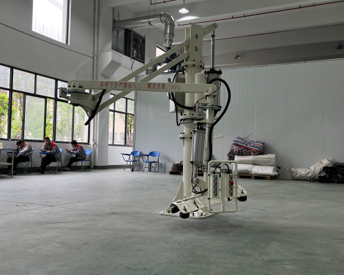 新能源热水器助力机械手