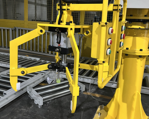 油桶搬运机械手